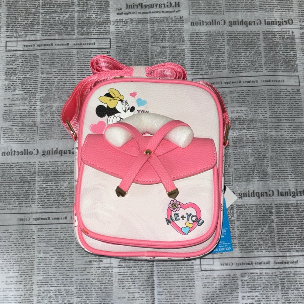 WondaPop Luxe Disney Minnie Mouse Crossbody Bag